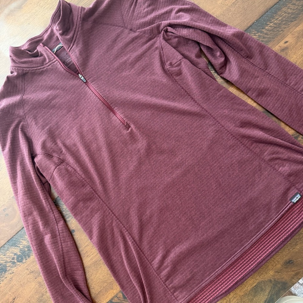 Patagonia Shirt Womens XL Red Capilene Thermal Weight 1/4 Zip Baselayer Fleece